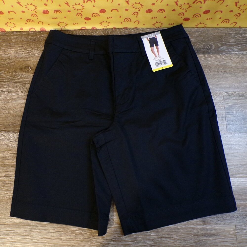 MATTY M Women's NWT Bermuda Shorts Flat Front Navy Blue Size Small